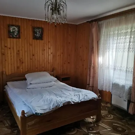 У Вуйка Івана Villa Yaremche Exterior photo